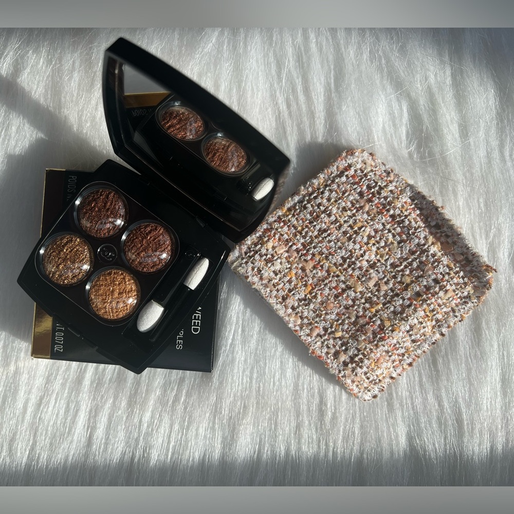 πCHANEL limited edition eyeshadow. - Picture 2 of 6